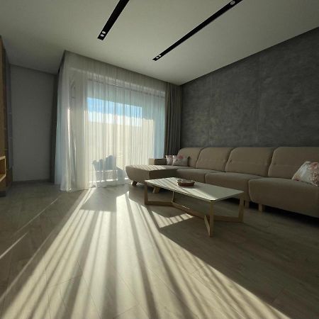 Greenbay Apartment With Free Parking Trenčín Eksteriør bilde