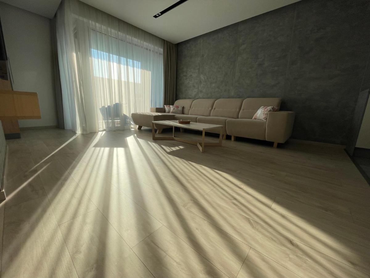 Greenbay Apartment With Free Parking Trenčín Eksteriør bilde