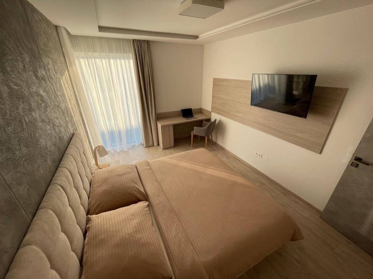 Greenbay Apartment With Free Parking Trenčín Eksteriør bilde