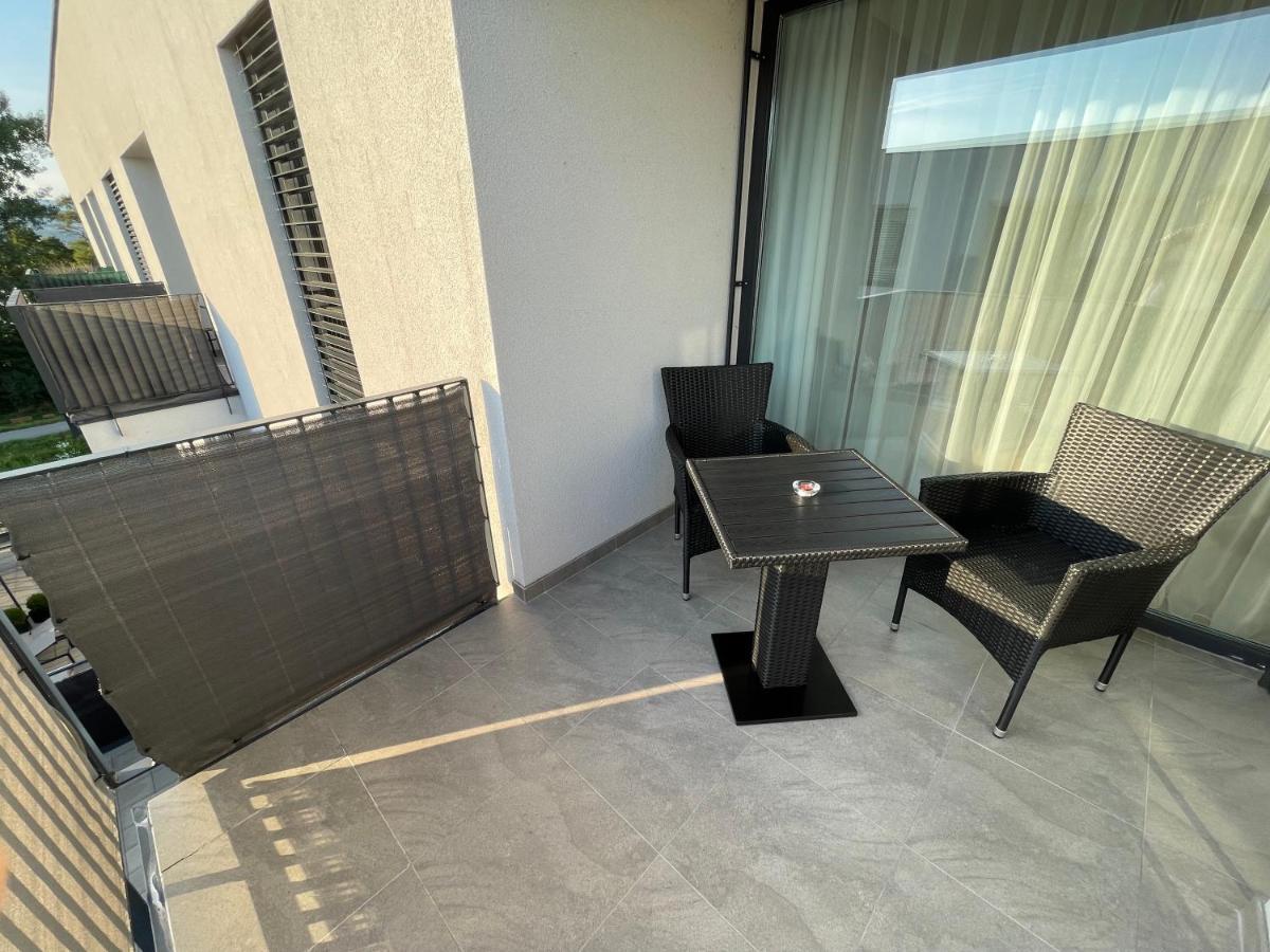 Greenbay Apartment With Free Parking Trenčín Eksteriør bilde