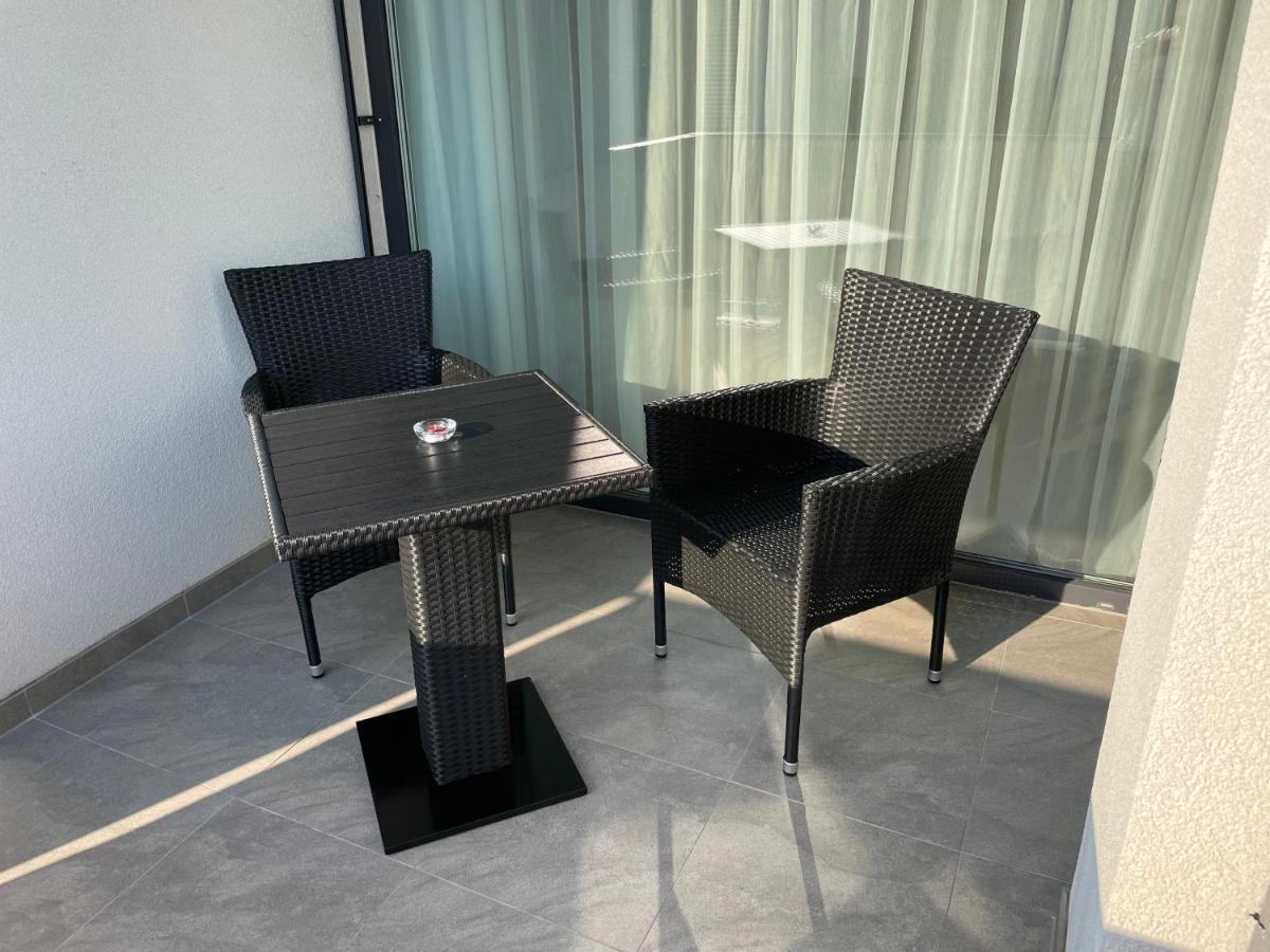Greenbay Apartment With Free Parking Trenčín Eksteriør bilde